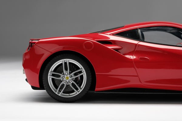 フェラーリ 488 GTB – Amalgam Collection