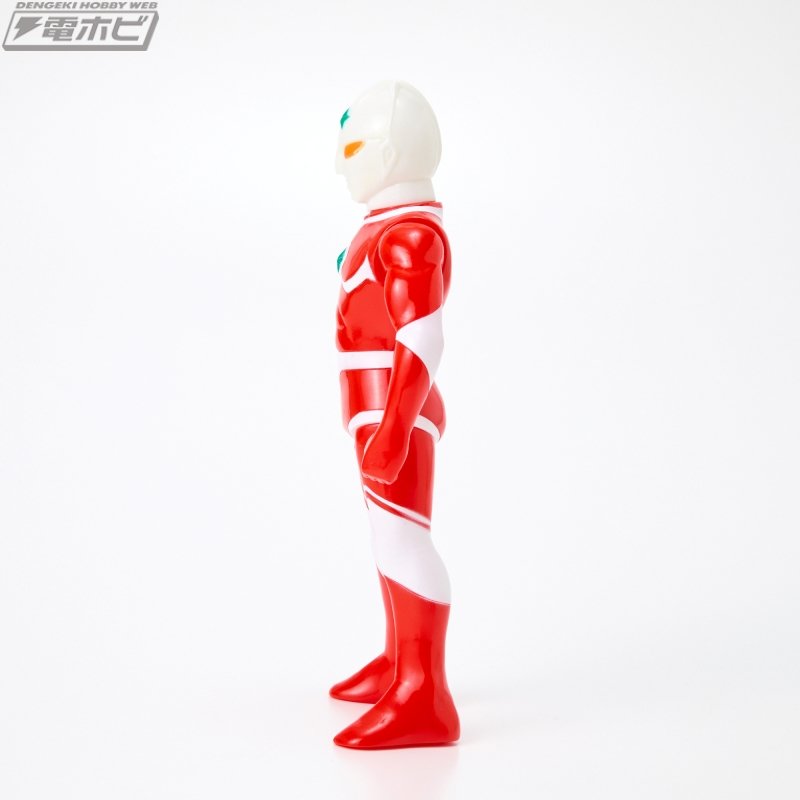 ザ☆ウルトラマン』よりウルトラマンジョーニアスのソフビが登場