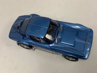 1/18 Exoto Chevrolet Corvette GRAND SPORT Coupe blue 1963 Nassau