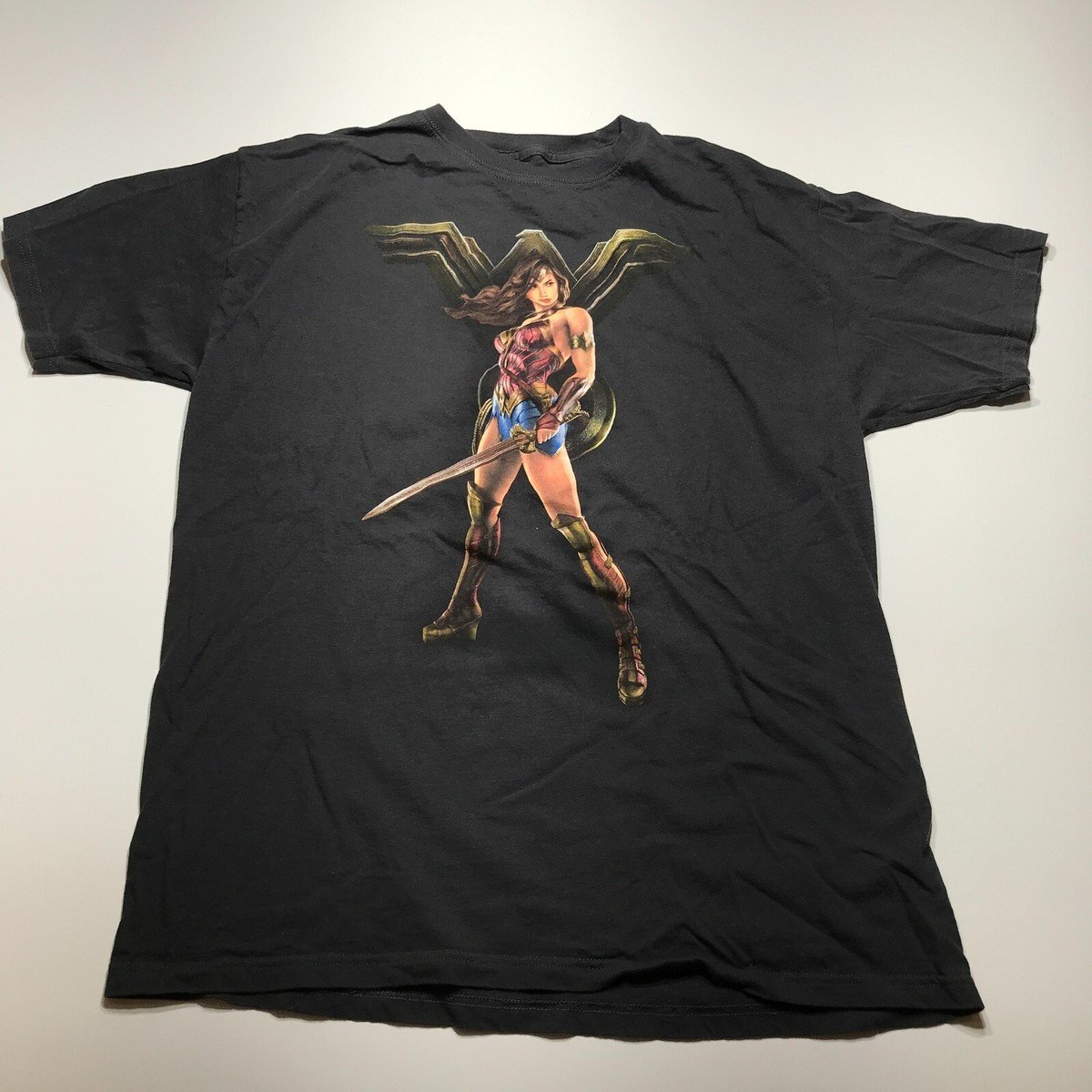 Wonder Woman T-Shirt Mens Size L (42/44) Graphic Short Sleeve Gray