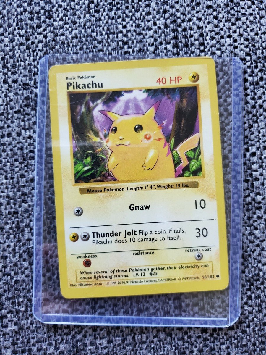 Pokemon Red Cheeks Error Shadowless Pikachu rare 58/102 Near Mint