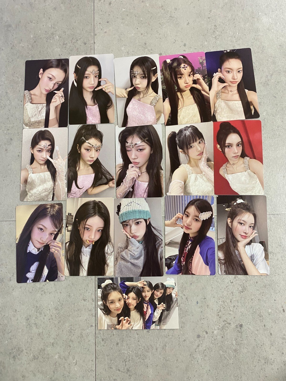 아일릿 ILLIT - 3rd mini album bomb WEVERSE VER OFFICIAL PHOTOCARD