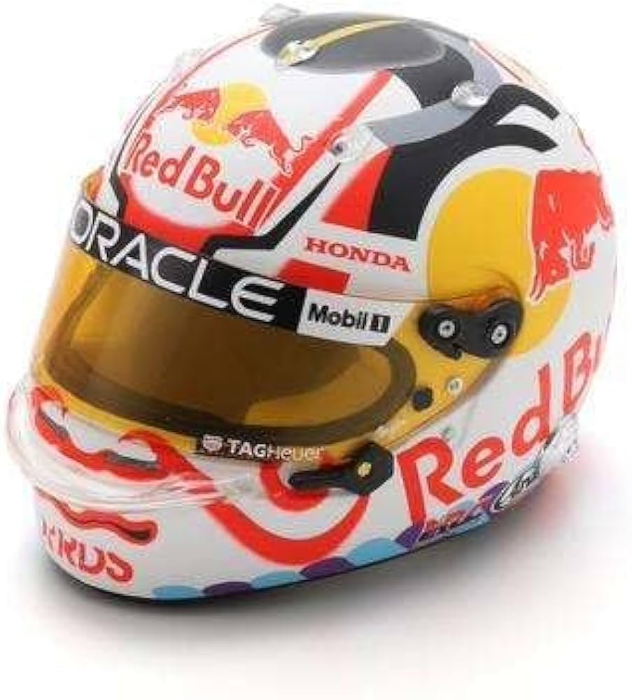 Amazon.co.jp: スパーク 1/5 ヘルメット レッドブル レーシング F1