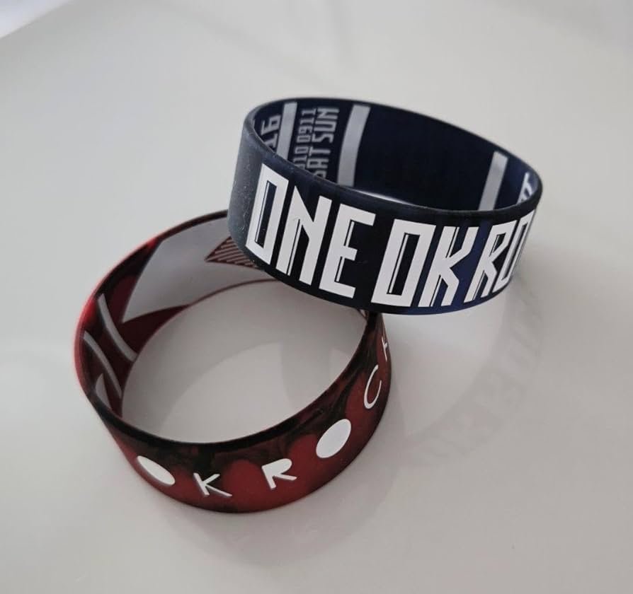 Amazon.co.jp: ONE OK ROCK 渚園 ラバーバンド(ネイビー & レッド