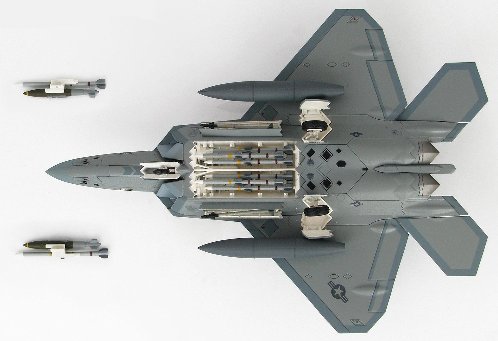 Amazon.co.jp: ホビーマスター 1/72 F-22 ラプター 第90戦闘飛行隊