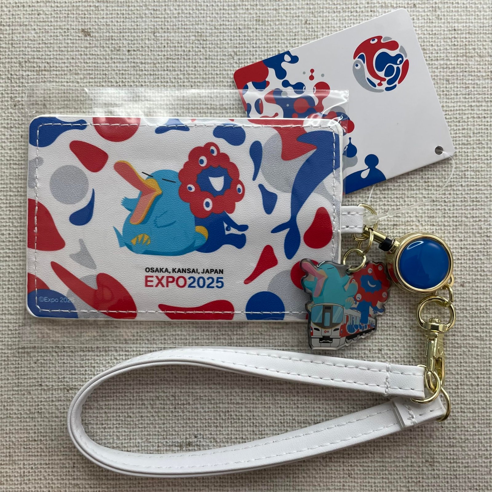 Amazon.co.jp: 大阪万博 合皮製 パスケース カードケース リール付き