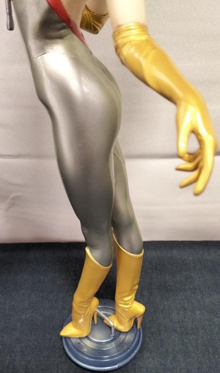 VOLKS|空山基 キューティーハニー フィギュア&アートポスターセット