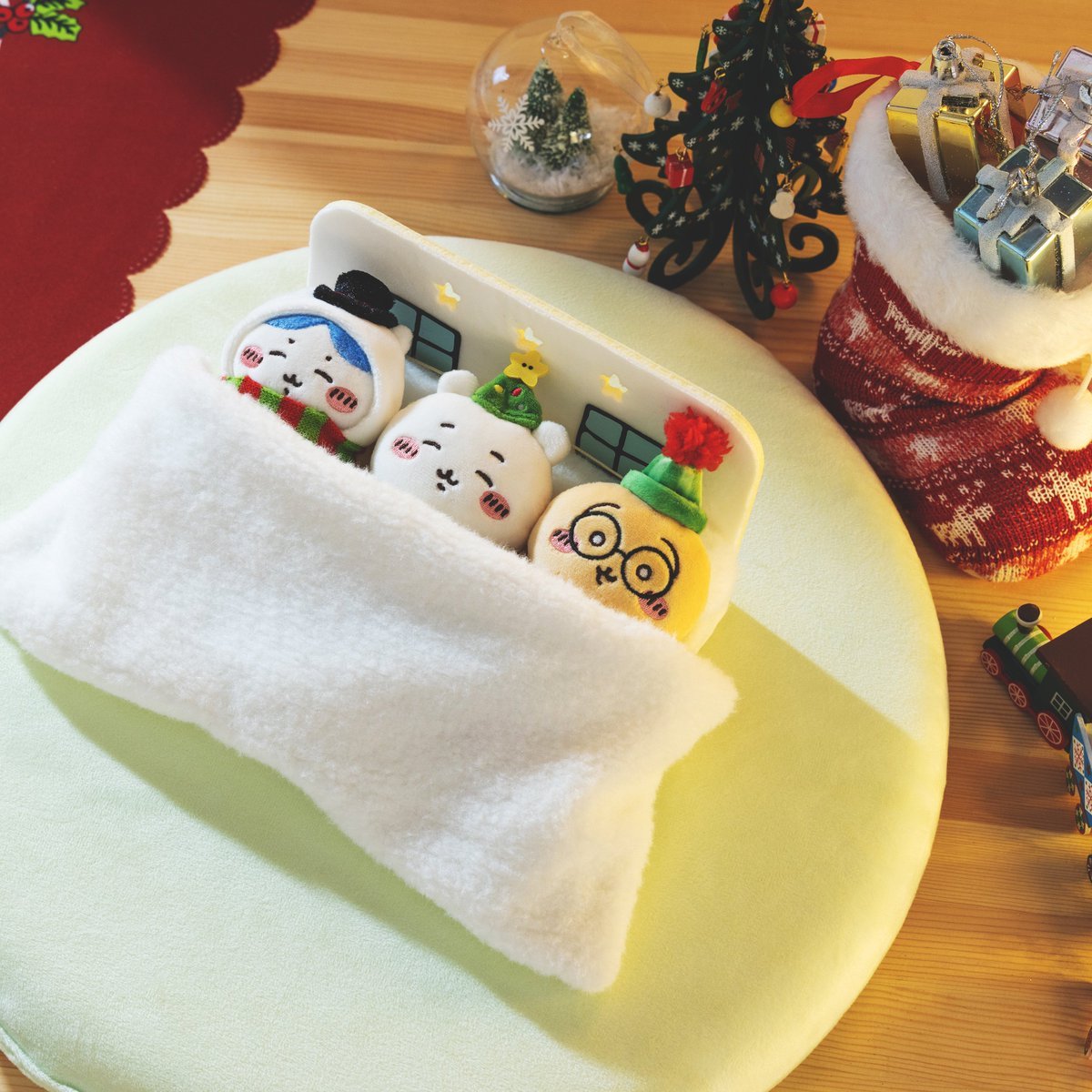 🌱新商品🌱 『ハッピーホリデーなおやすみベッドと繋がるマスコット