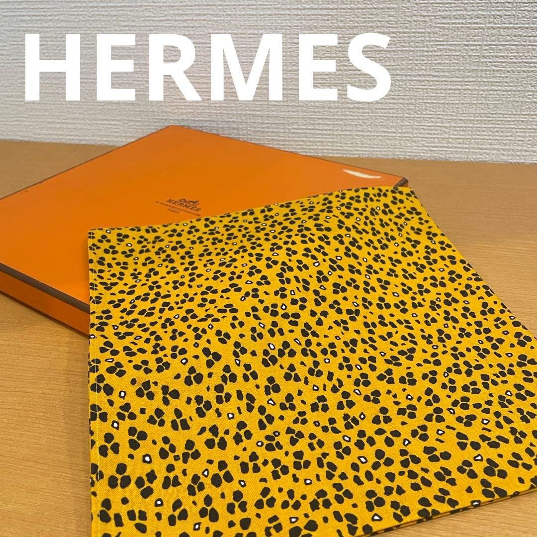 エルメス（HERMES）コットンランチョンマット　プレースマット　82H2301 エルメスのランチョンマット＆コースターで食卓を豊かに | Precious.jp
