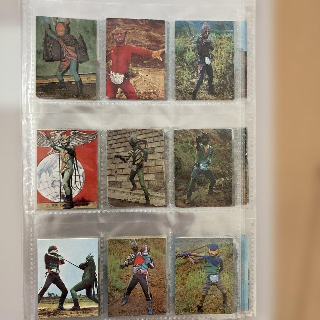 昭和レトロ★旧カルビー仮面ライダーカード1番から100番の連番★アルバム付き 旧仮面ライダーカード 初代〜 カード アルバム カルビー 1枚の通販