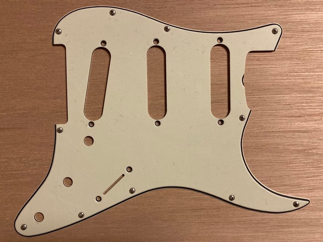 セルロイド製 ストラトピックガード '64 crazyparts グリーンガード Crazyparts Celluloid Nitrate Aged 1963-64-65 11 hole Pickguard