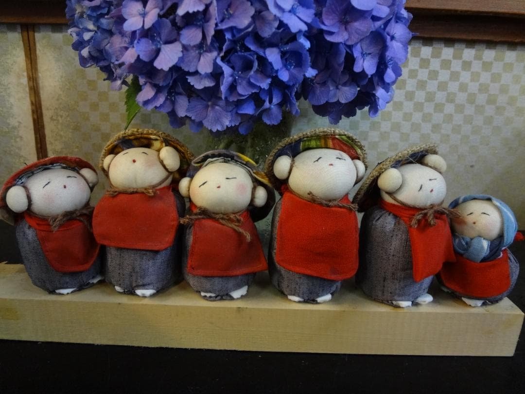 傘地蔵6体ハンドメイド1点もの・・かさじぞう・日本むかし話・お伽話 THE CHILD GODS (JAPANESE) Japanese classical stories | fairy tale