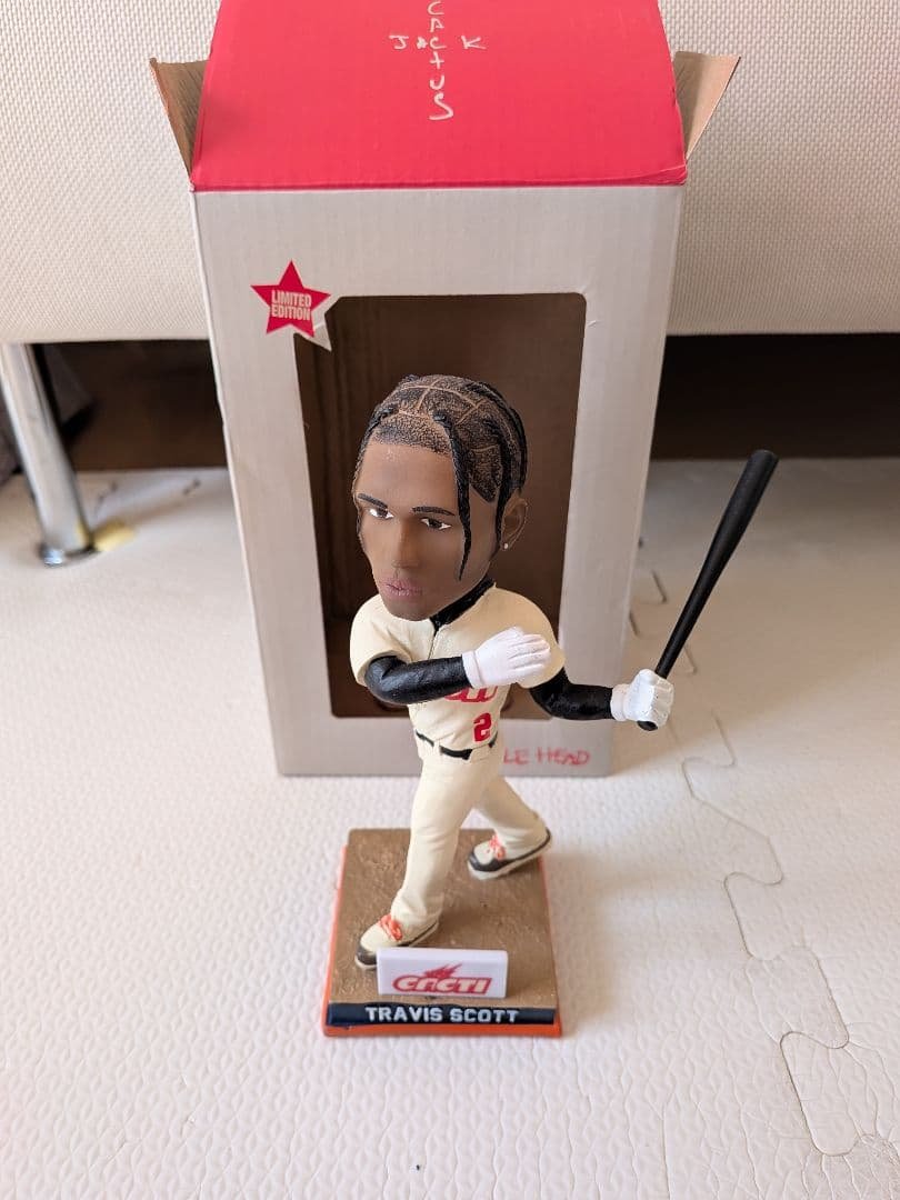トラビス スコット ボブルヘッド　来場者限定　スタジアム配布　アストロズ Amazon.co.jp: Travis Scott トラヴィススコット ボブルヘッド