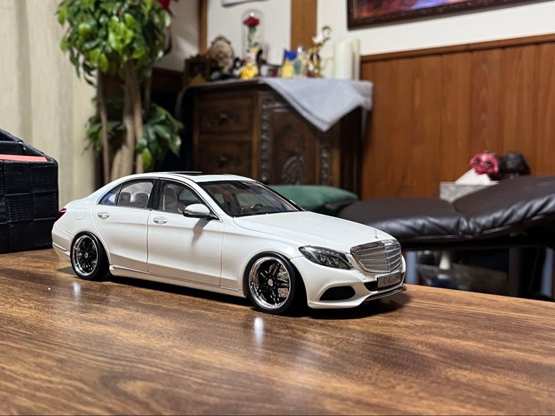 メルセデスベンツ　Cクラス　1/18 GTスピリット ミニカー 1/18 メルセデス ベンツ Cクラス G63 GT-SPIRIT