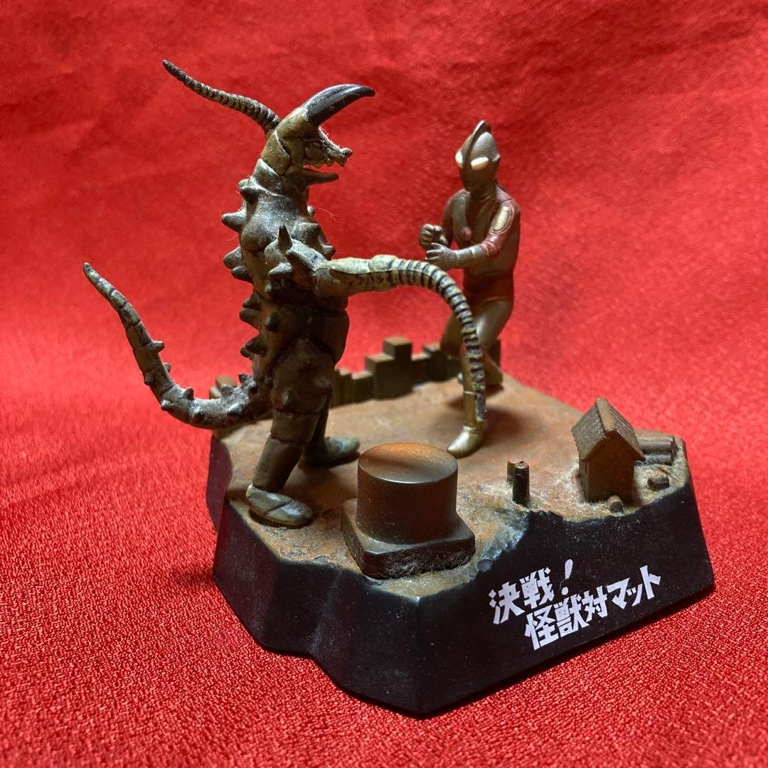 ウルトラ怪獣戯画 決戦！怪獣対マット ウルトラマン対グドン - メルカリ