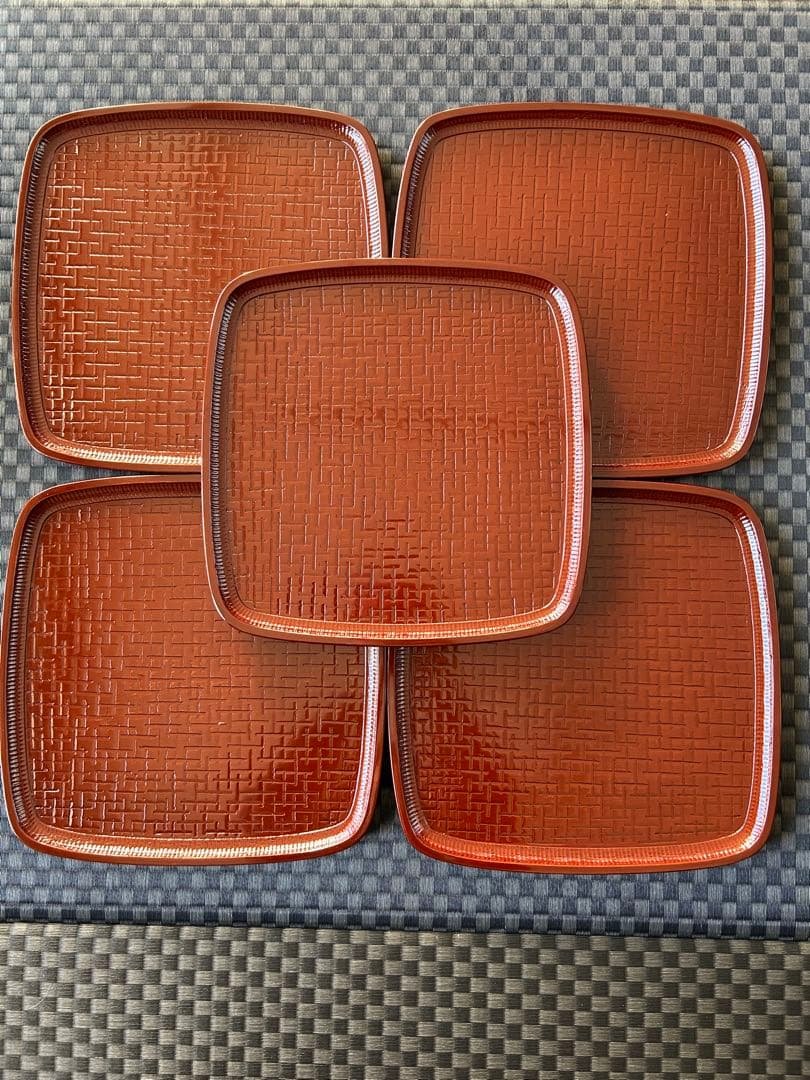 讃岐漆器の膳正方形5枚セット 美品】「母」 讃岐彫 四方膳 5客 朱漆 讃岐膳 一枚板くり抜き （B
