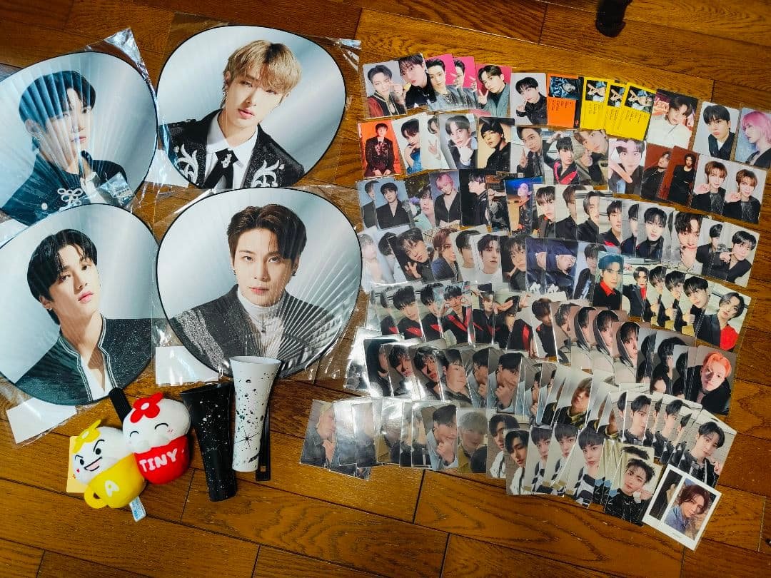 ATEEZ ライティニカバー うちわ トレカ カード ぬいぐるみ グッズ 韓国 ATINYのみなさんに嬉しいお知らせᯓ☆ ATEEZ ANITEEZ IN ICE CITY