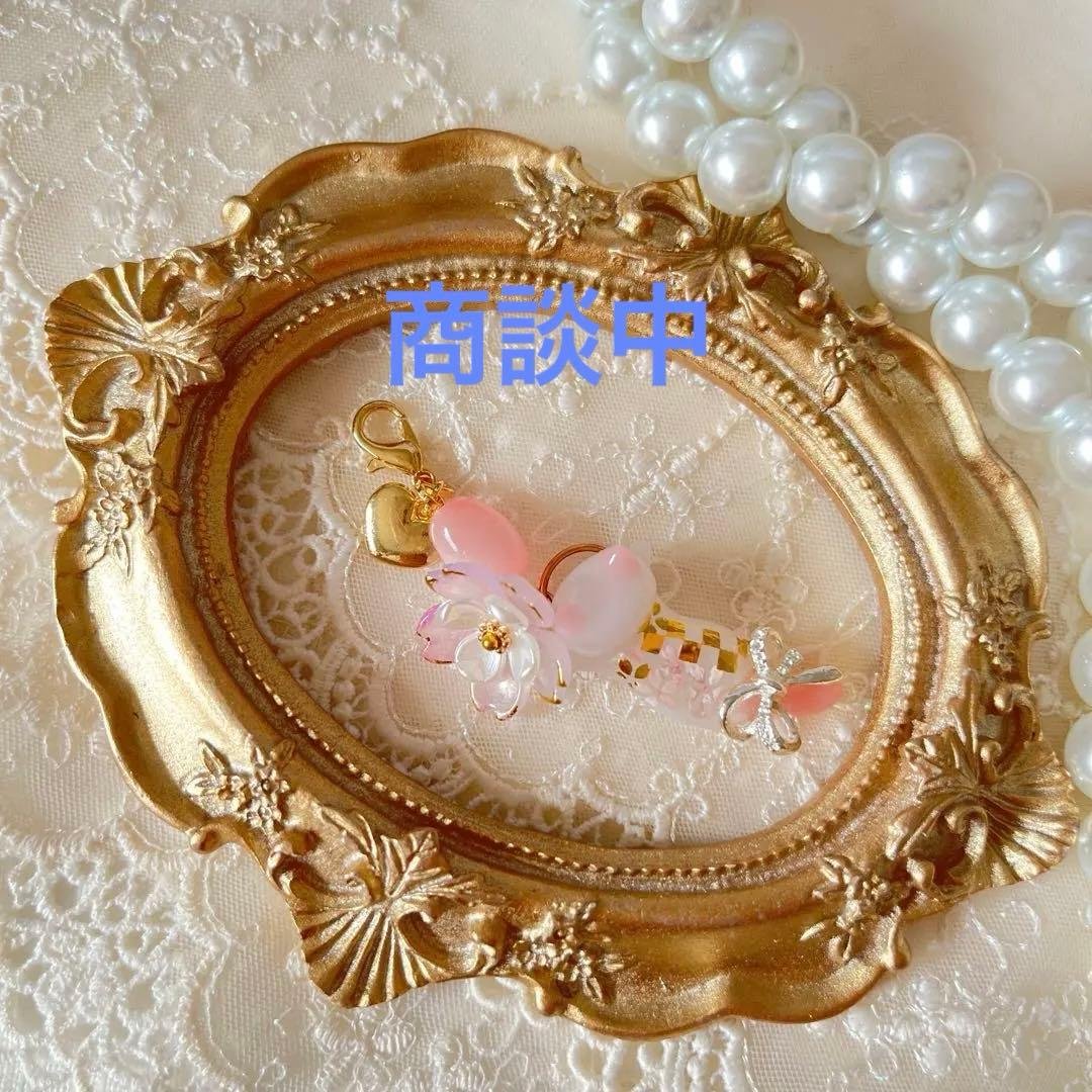 ฅ❤️ レジン　猫　花　桜　チャーム　ハート　 ポニーフック　根付け　キーホルダー 桜色🌸猫ちゃんのダブルシェイカーキーホルダーができました