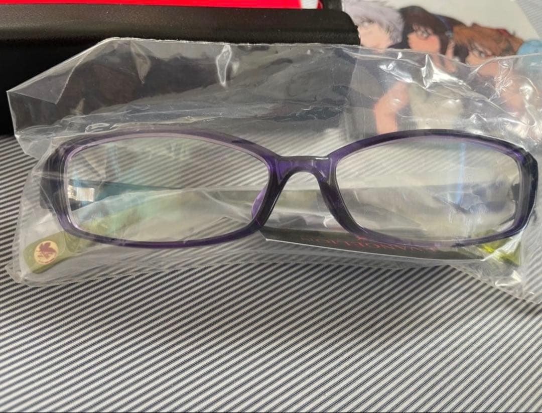 エヴァンゲリオン x JINS 碇シンジモデル　眼鏡