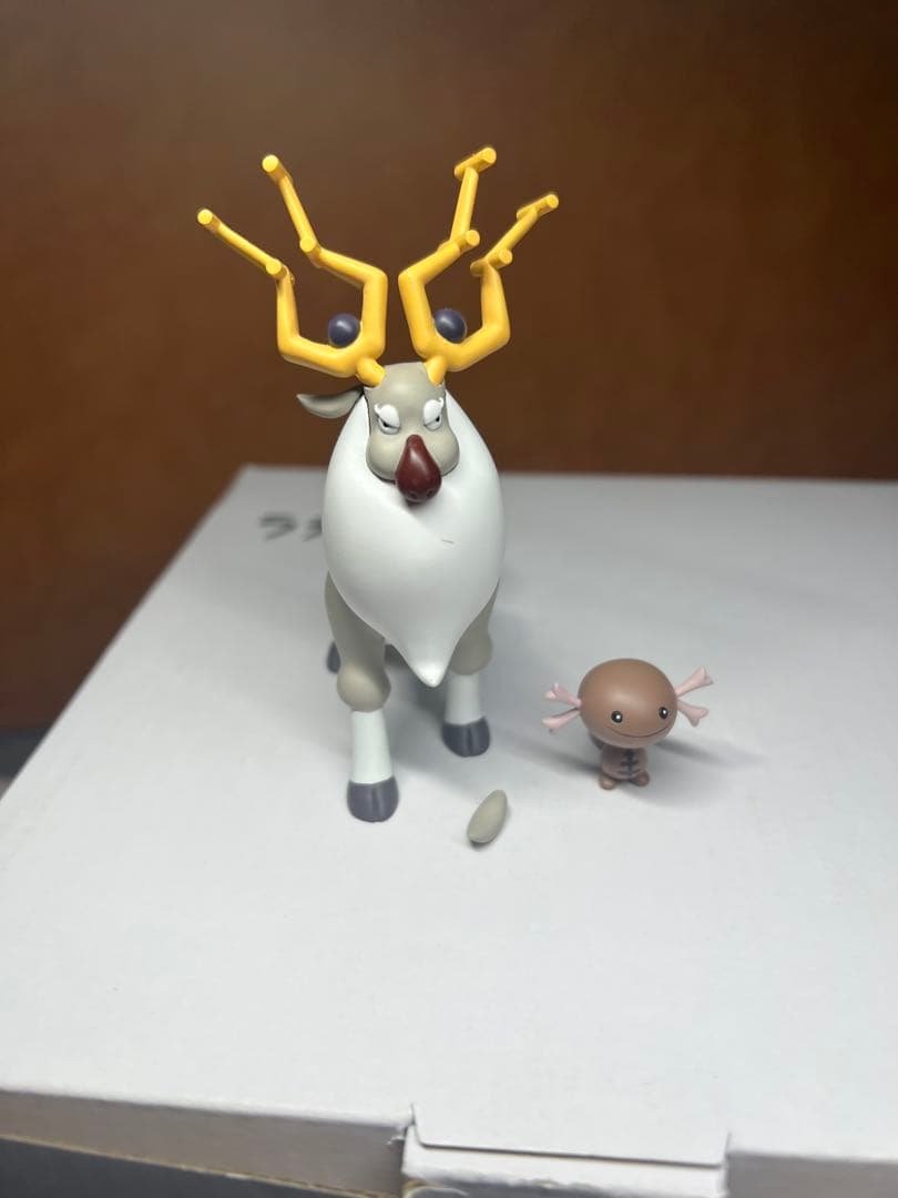 ポケモンスケールワールド　アヤシンとウパー ウパー（パルデアのすがた）｜ポケモンフィギュア図鑑｜ポケモン