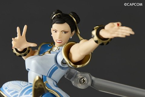 ストリートファイターII」より「春麗」の可動フィギュアが