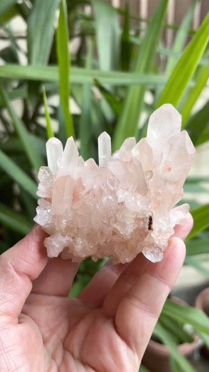 ピンク水晶クラスター 1059g マダガスカル産 優しくて可愛い 天然石