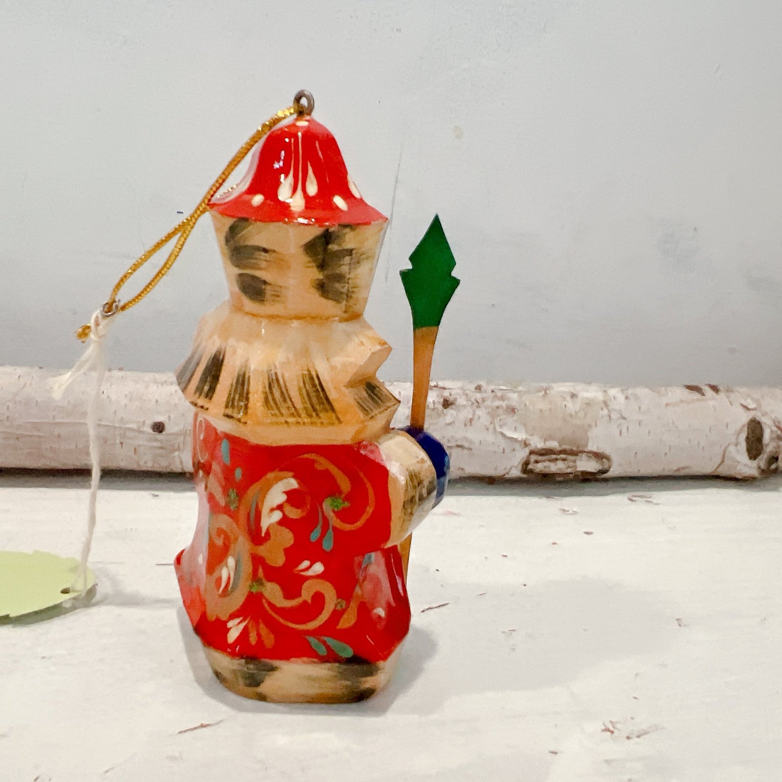 木彫りのサンタクロースのオーナメント 杖 | yarumaruka