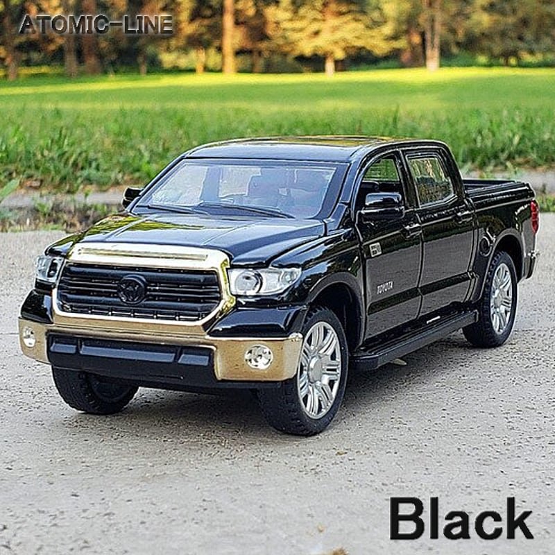 TOYOTA タンドラ 1/32 ミニカー 全2色 ライト点灯 エンジンサウンド