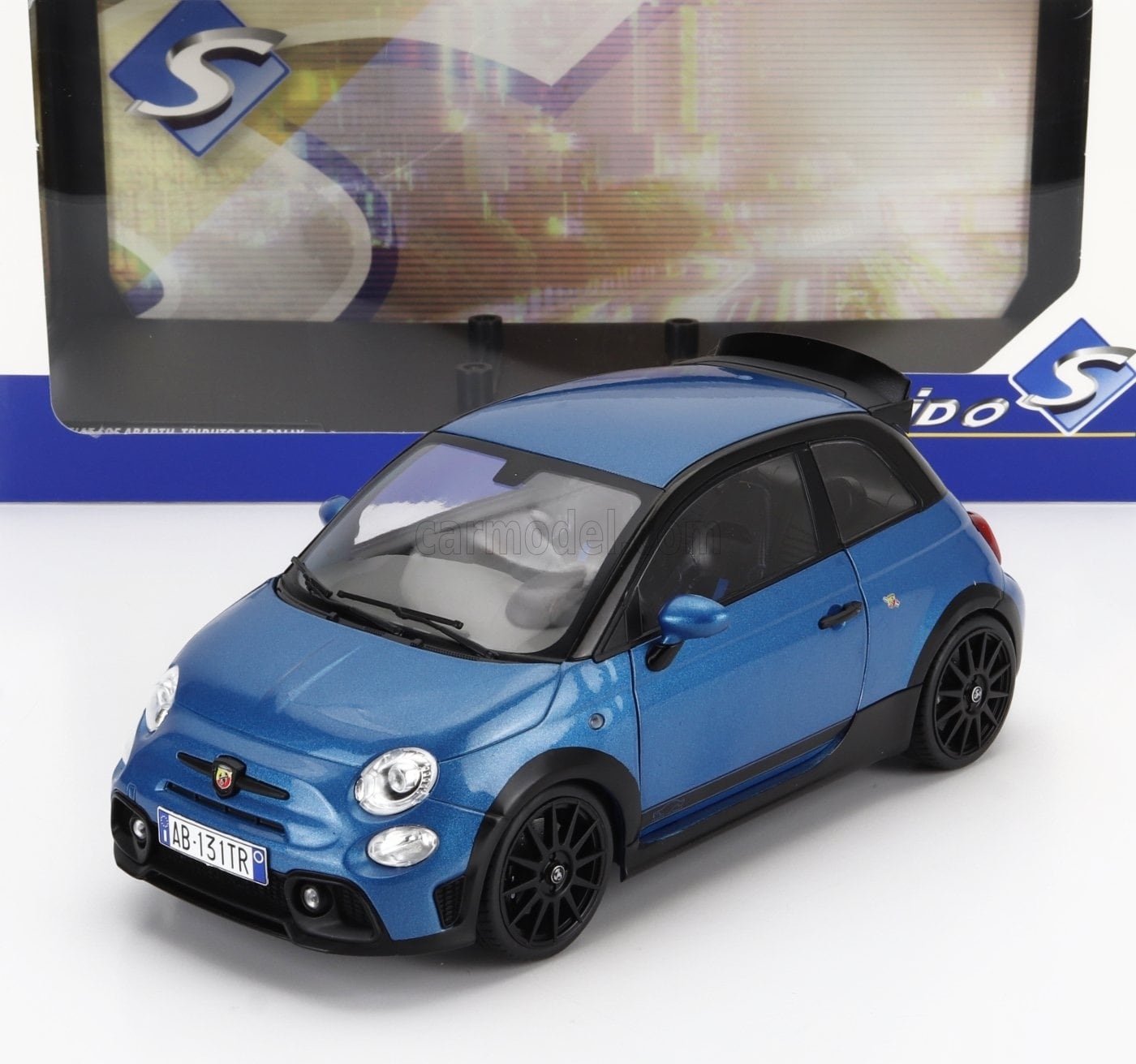 ミニカー 1/18 フィアット 500 アバルト SOLIDO 1/18 FIAT NUOVA 500
