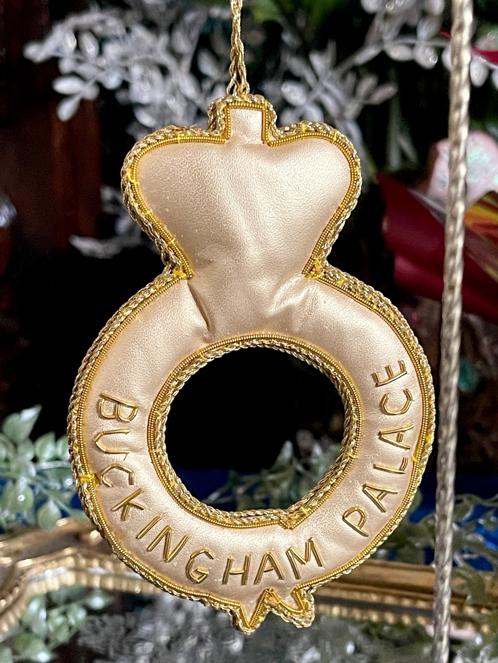 ◇在庫限り◇オーナメント◇ロイヤルガーター◇バッキンガムパレス