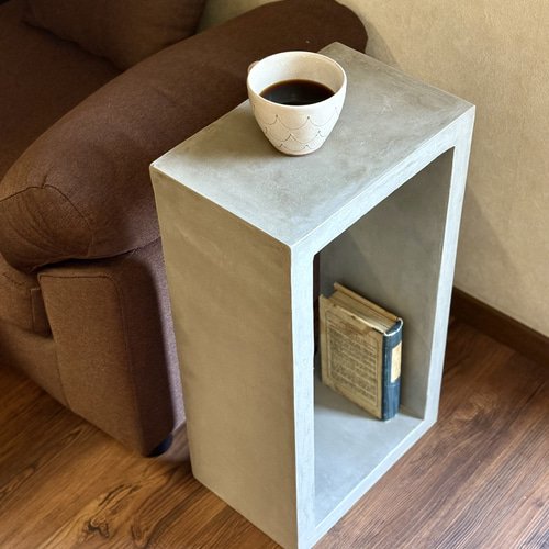 ボックス型モルタルサイドテーブル、ローテーブル、ディスプレイ