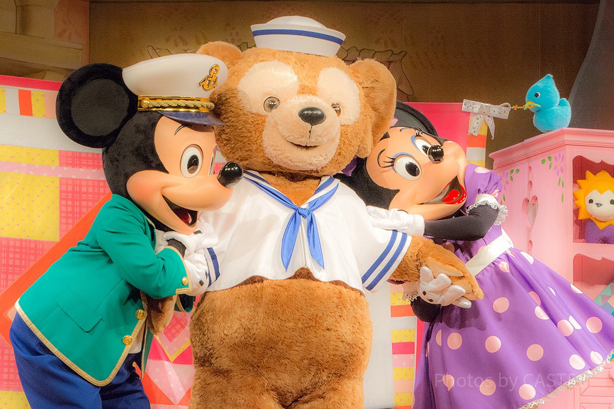 仲良しなミッキー＆ミニーとダッフィー| キャステル | CASTEL