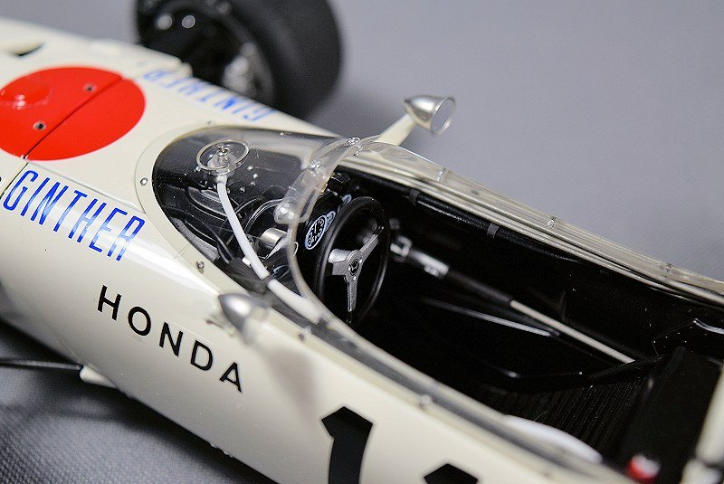 REVIEW: AUTOart Honda RA272 F1 Grand Prix Mexico • DiecastSociety.com